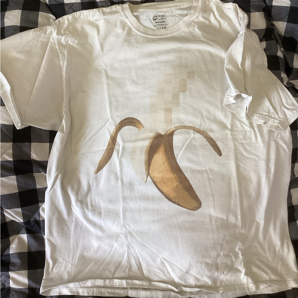 A not-so-dirty fruit tee!